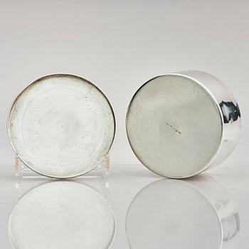 Lennart Larsson Guld AB, a Swedish silver butter box with lid and tray, Jönköping 1974.