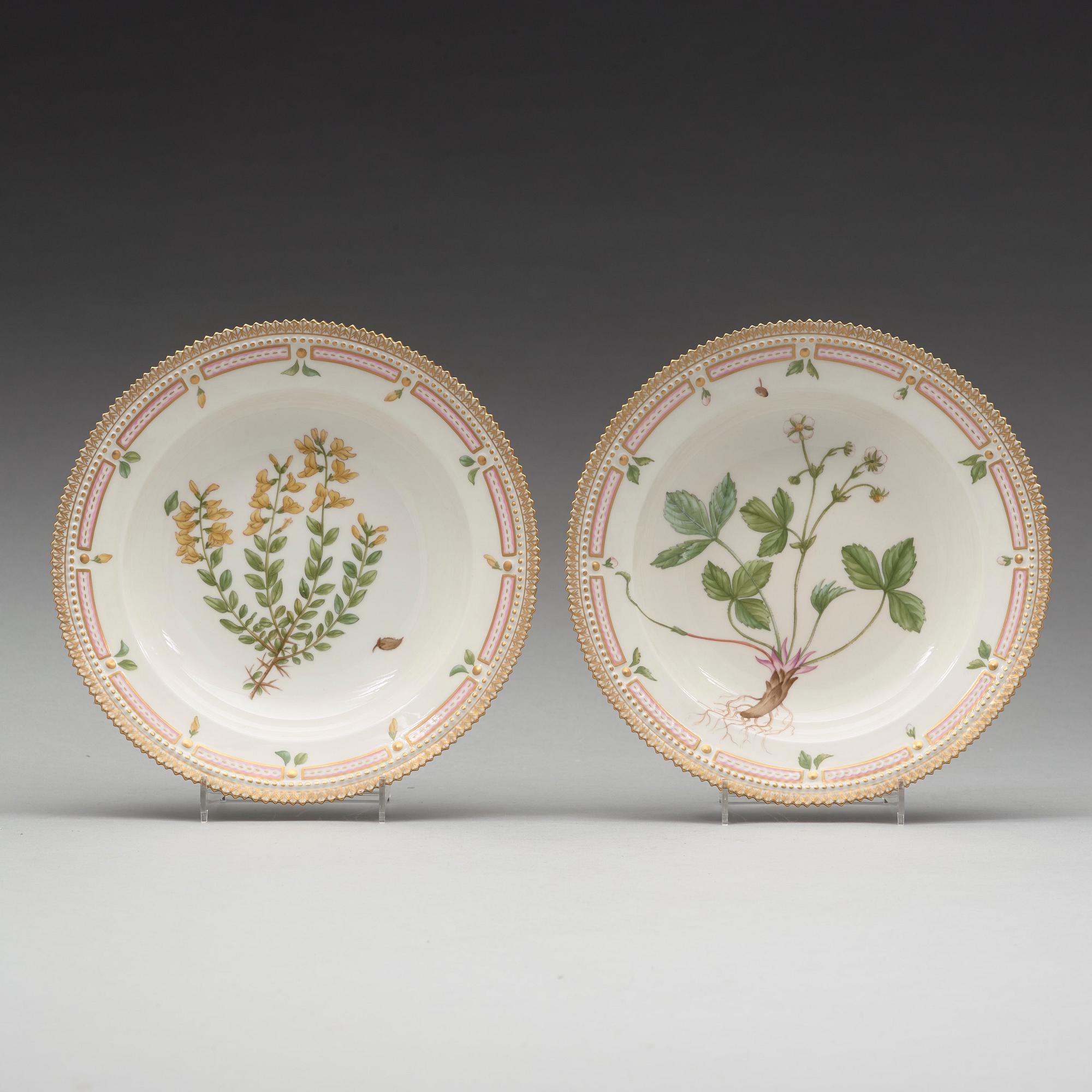 A set of nine Royal Copenhagen 'Flora Danica' soup dishes, Denmark, 20th Century.
