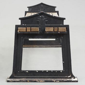 SWEDISH GRACE, a cast iron bench, 1920's-30's.