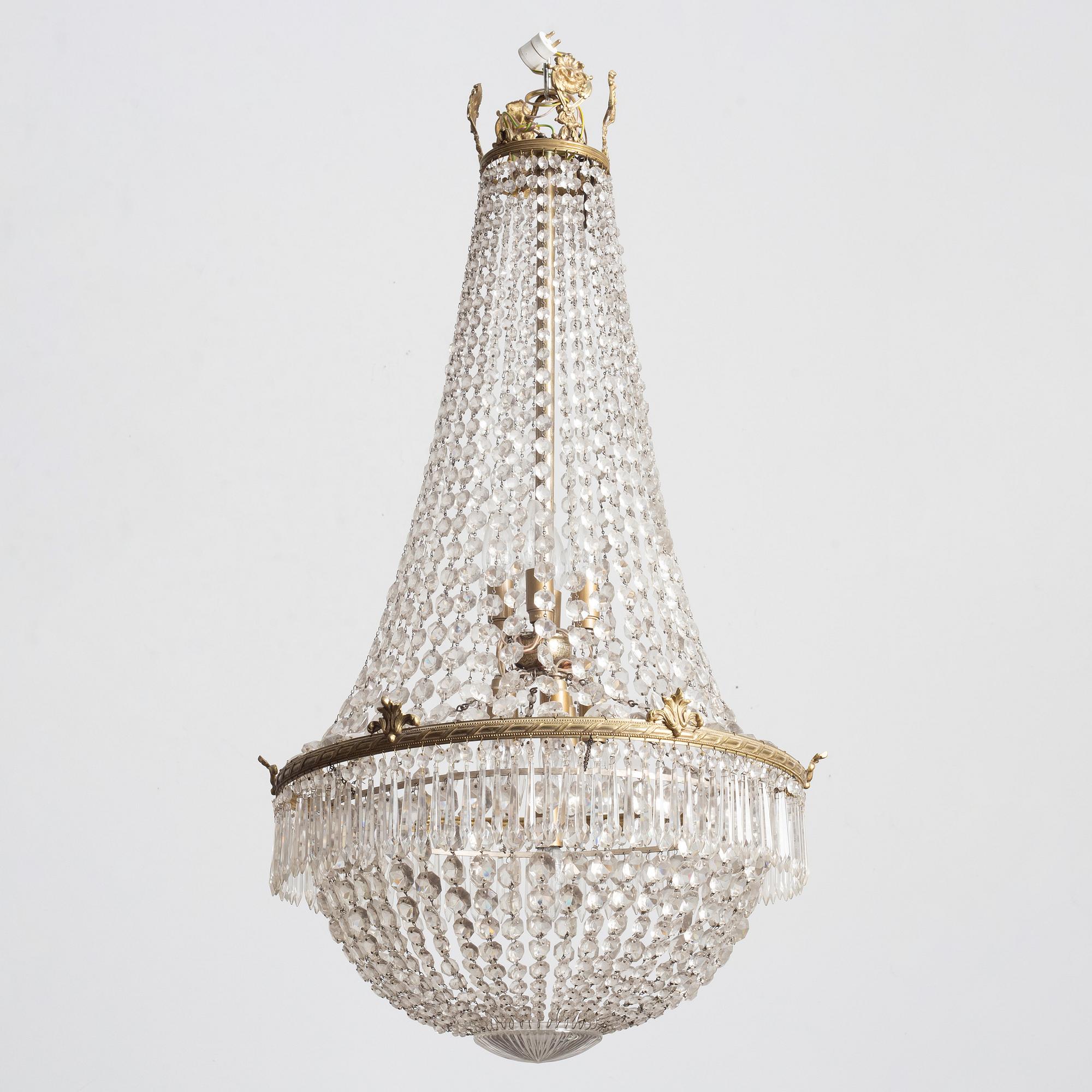 A chandelier, early 20th Century.