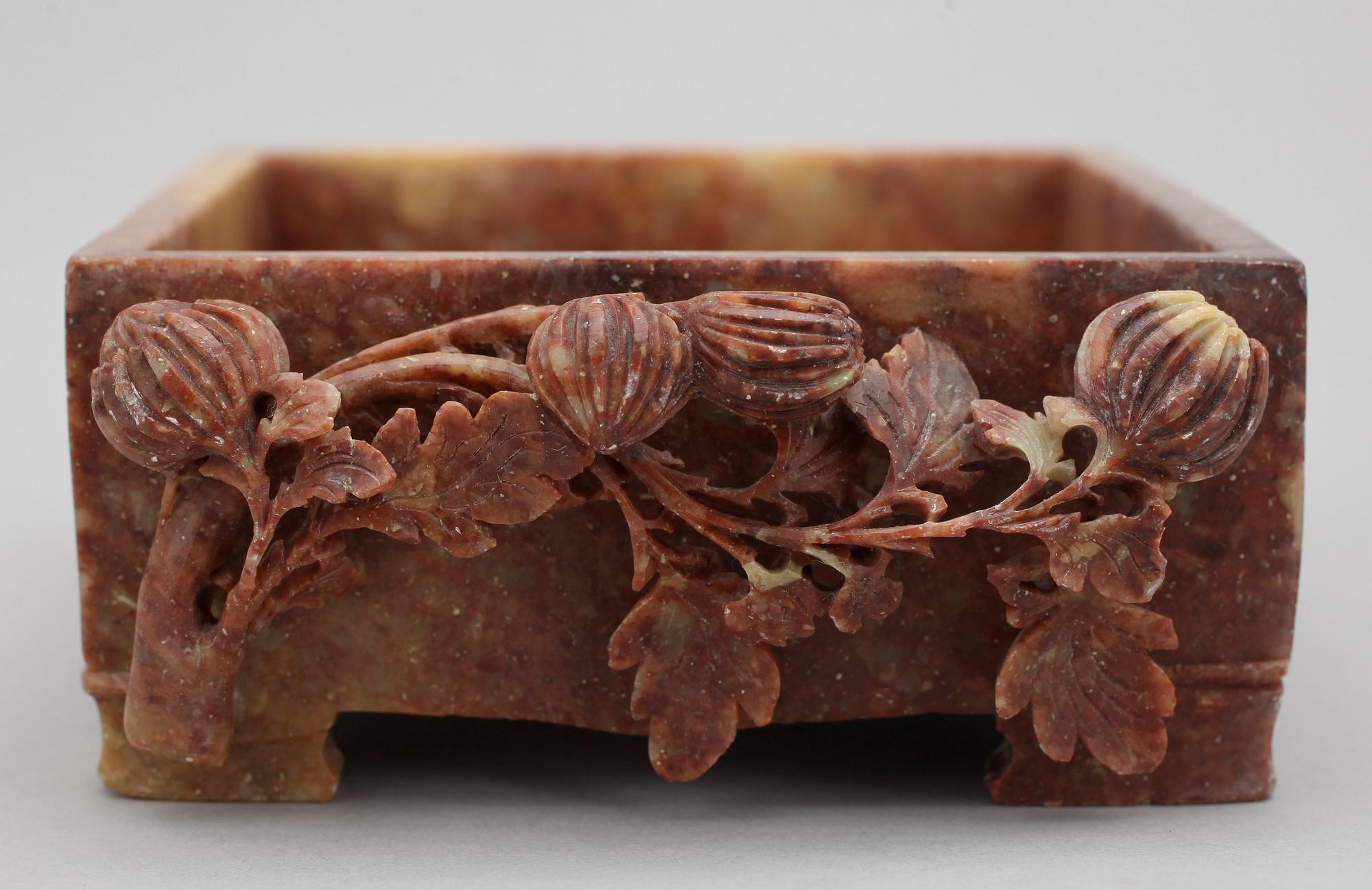 RÖKELSEKAR, soapstone, Kina, trol 1800-tal.