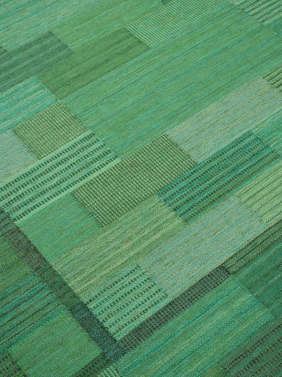 Marianne Richter, CARPET. "Fasad Grön". Flat weave. 273,5 x 236,5 cm. Signed AB MMF MR.