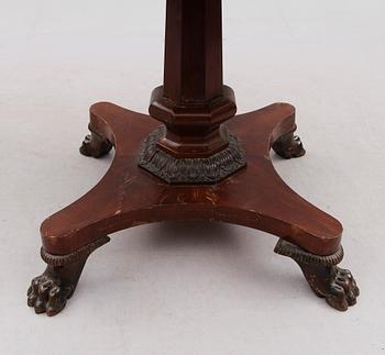 BORD, Karl Johan, 1800-talets mitt.