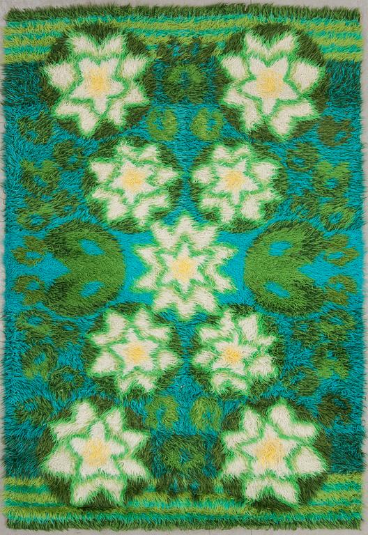 MATTA, rya, "Näckros", Astrid Sampe, Wahlbecks Rya, Linköping, 1960-tal. Ca 200 x 137 cm.