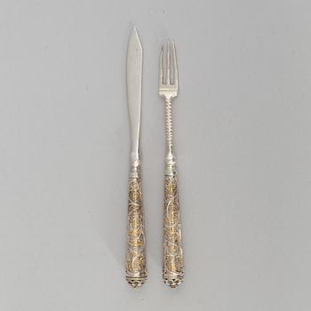 A 17th/18th century traveling cutlery set.