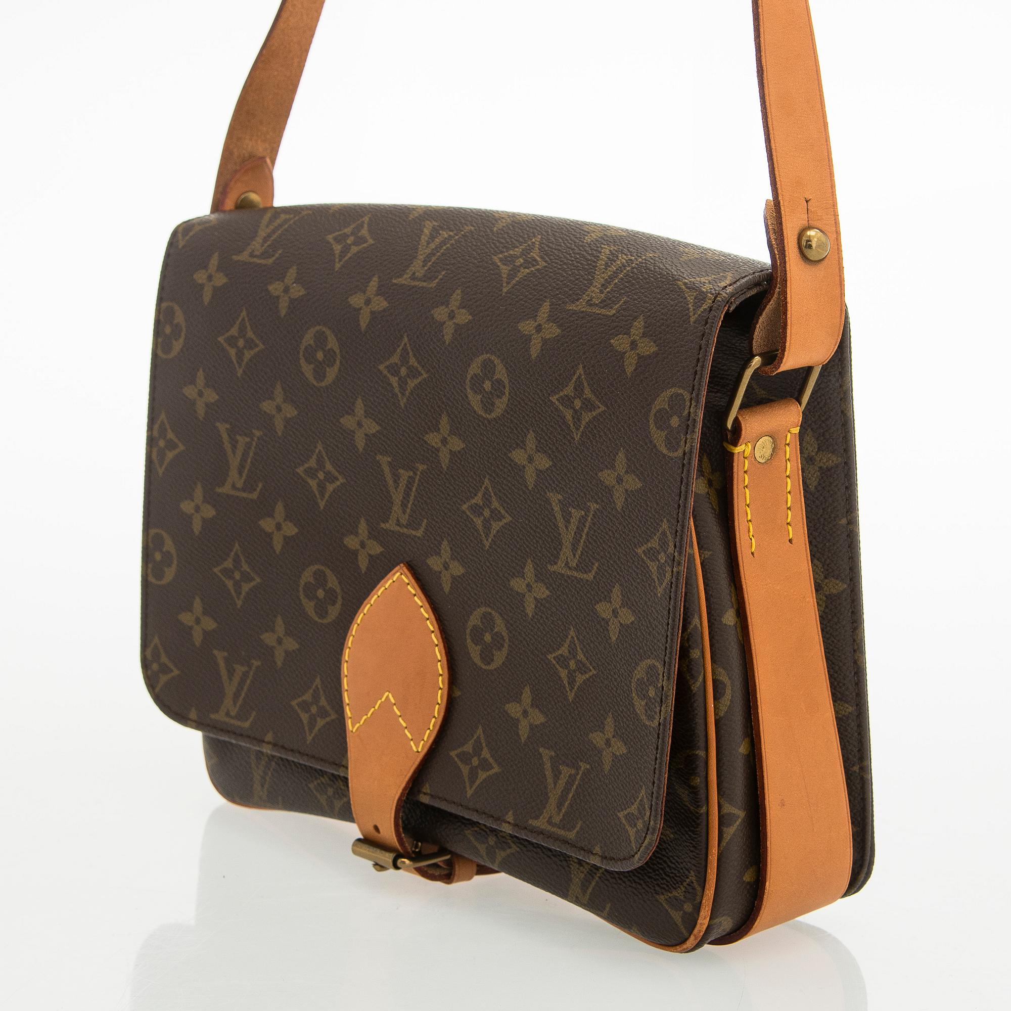 Louis Vuitton, laukku, "Cartouchière".