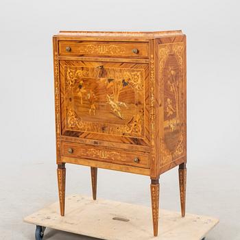 Barskåp Mellaneuropa 1900-talets mitt.