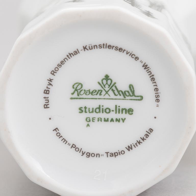 TAPIO WIRKKALA ja RUT BRYK. Posliiniesineitä. 7 osaa. "Winterreise" & "Polygon". Rosenthal. 1900-luvun loppu.