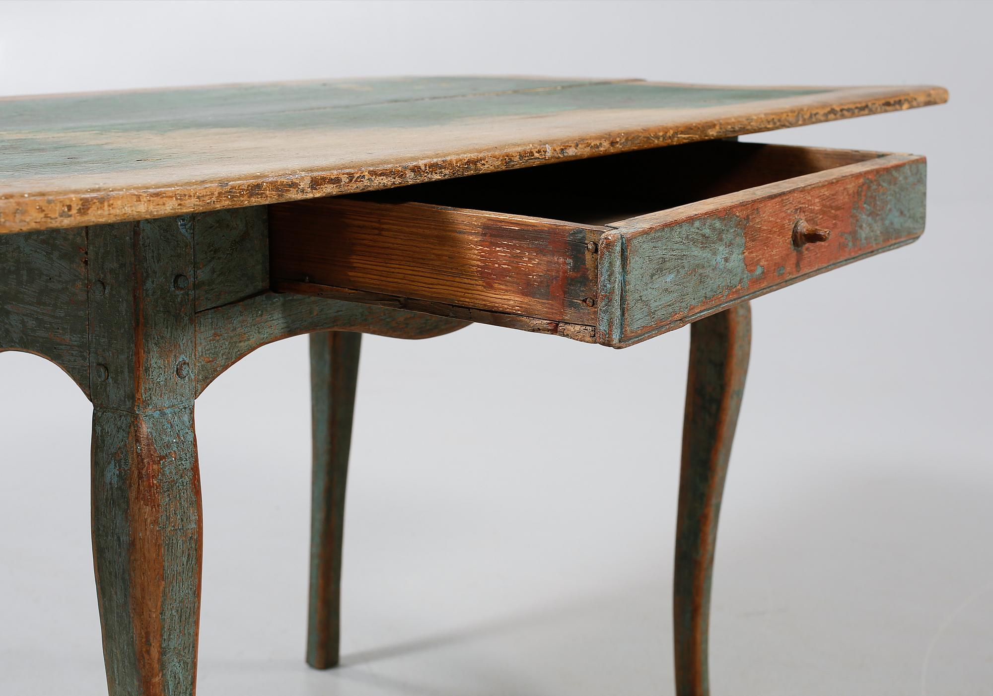 BARNSKRIVBORD, rokoko, 1700-talets andra hälft.
