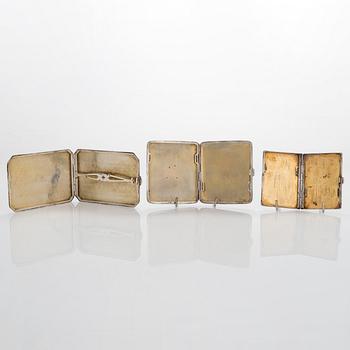 Cigarettetuier, 3 st, silver, bl a Ernst Gideon Bek, Tyskland,  1920-30-tal.
