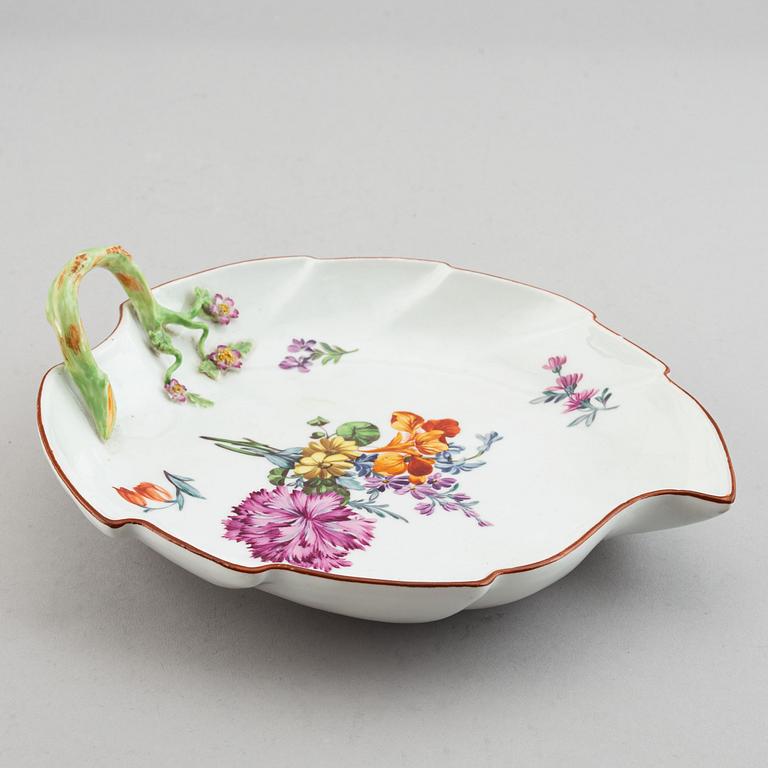 A Meissen leaf shaped dish, 19th century.