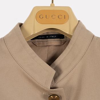 Gucci, a beige cotton jacket, Italian size 40.