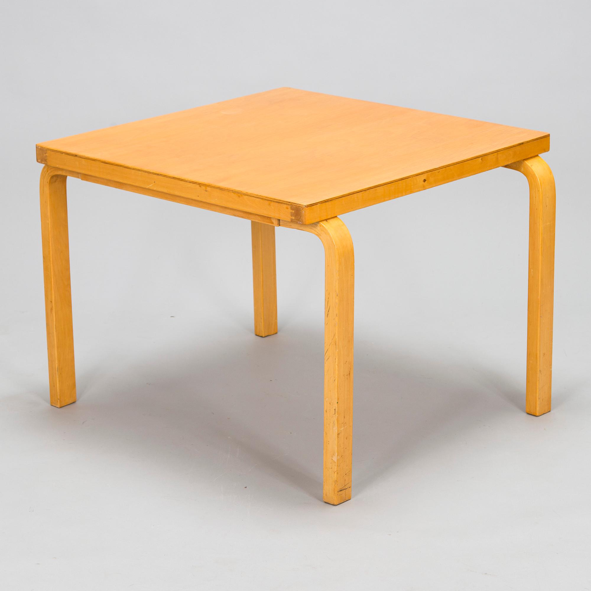 Alvar Aalto, bord, för O.Y. Huonekalu-ja Rakennustyötehdas A.B 1950-tal.