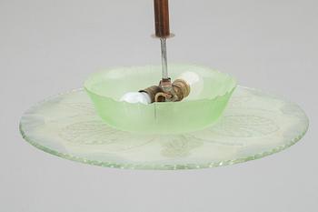 TAKLAMPA, 1940-tal. Höjd 50, diam 59 cm.