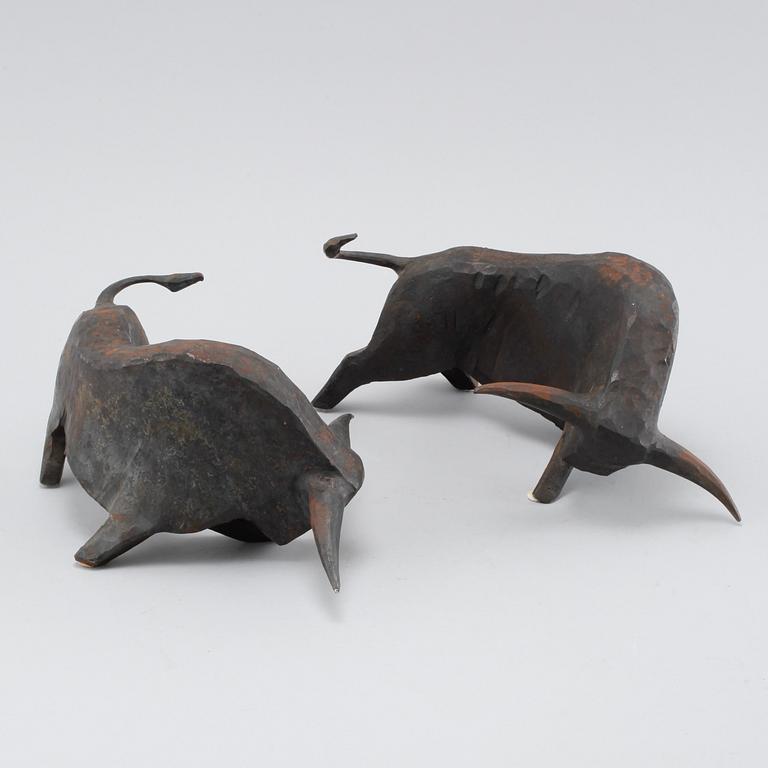 LARS LARSSON, a pair of cast iron sculptures, signed.