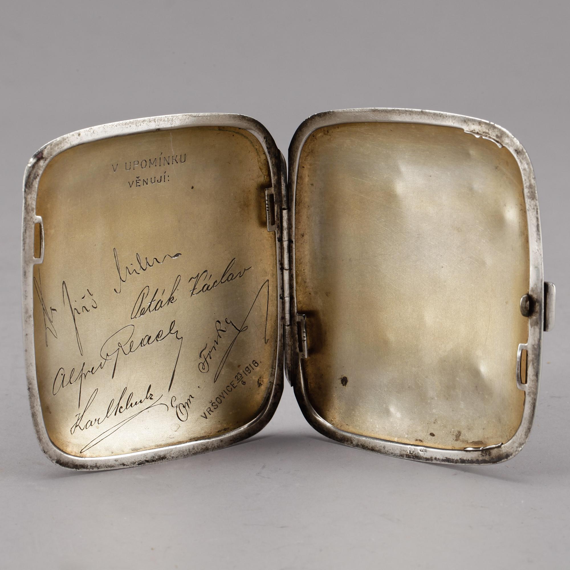 CIGARETTETUI, silver 935 samt emalj, bär datering Vrsovice (Tjeckien), 1916.