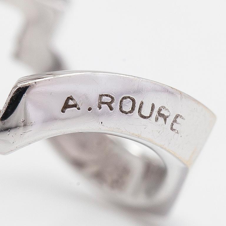 An 18K white gold 'Escalier' ring with diamonds ca 2.04 ct in total by Alain Roure, France.