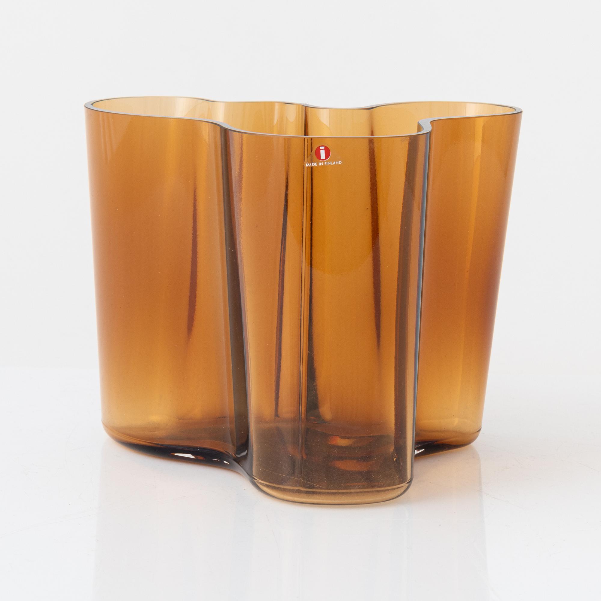 Alvar Aalto, a 'Savoy' vase, Iittala, Finland, 1991.