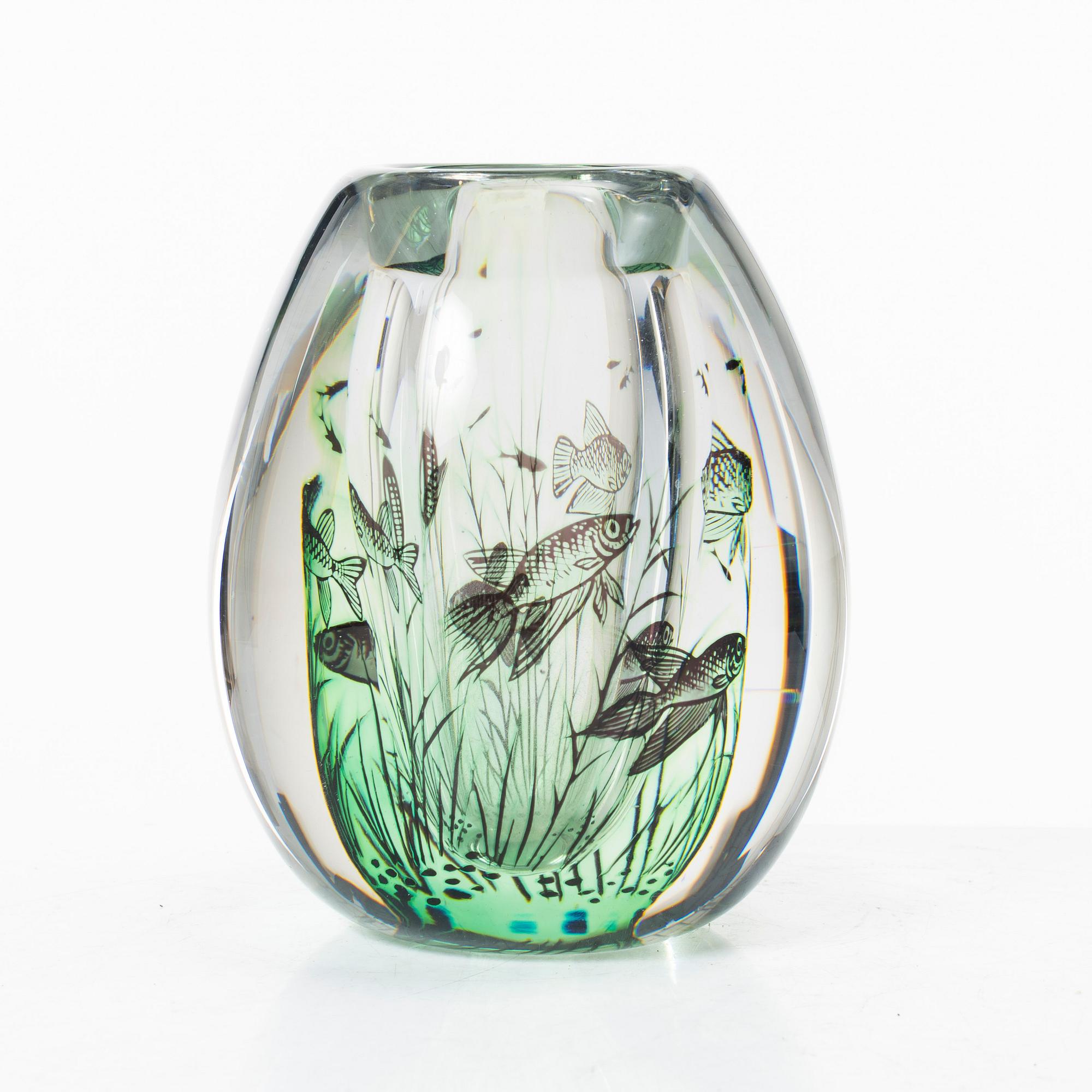Edward Hald, a glass "fiskgraal" vase, Orrefors, signed.
