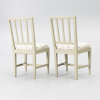 A pair of late Gustavian chairs from around the year 1800.