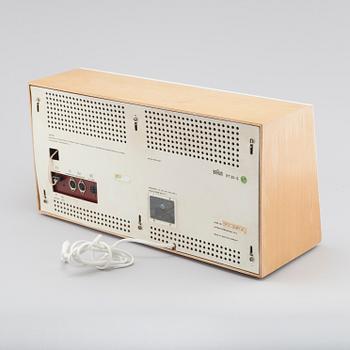 A Braun "RT 20-S" radio, second half of the 20th century.