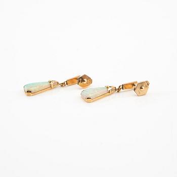Örhängen 18K guld och opal, Frankrike 1900-talets första hälft.