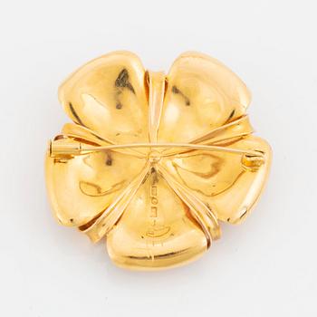 An 18K gold Borgila brooch set with a cultured pearl.