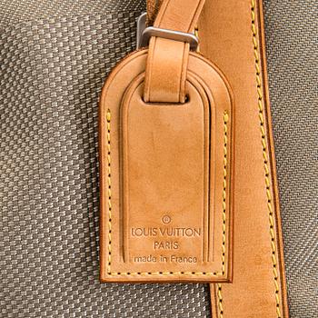 Louis Vuitton, An 'Attaquant' duffel bag.