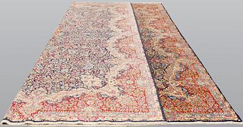Carpet, Kirman lavash millefiore, 386 x 303 cm.