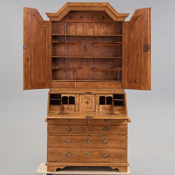 A Swedish 18th century cupboard.