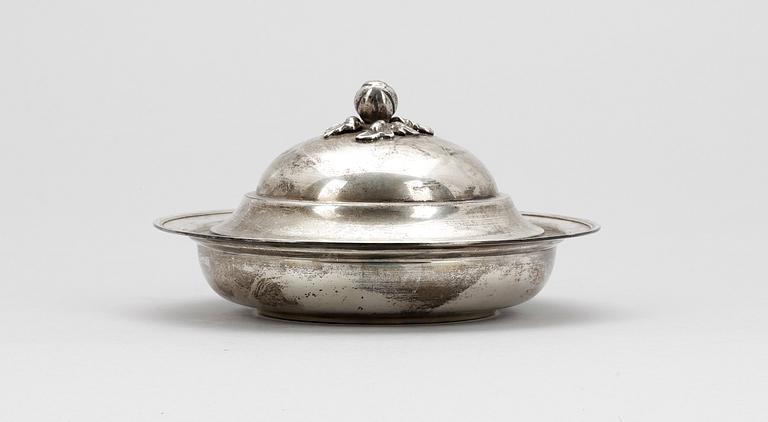 SKÅL MED LOCK, silver, Tyskland, tidigt 1900-tal. Ca 250 gr.