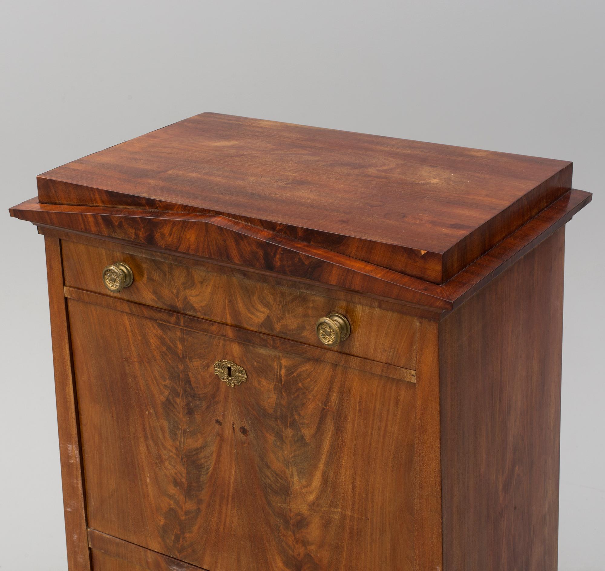 CHIFFONIER, Empire, Stockholm, first half of the 19th century.
