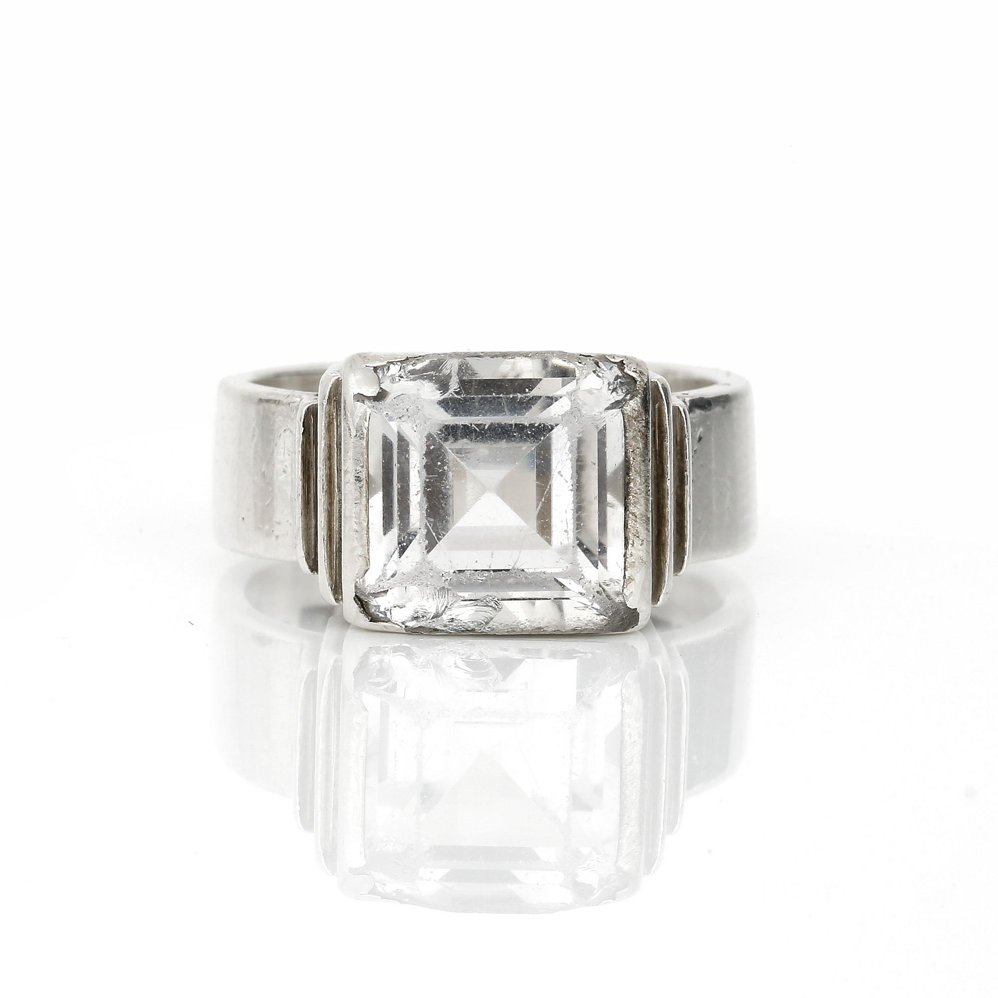 RING, med trappslipad bergskristall, ca 5,60 ct, Wiwen Nilsson, Lund, 1957.