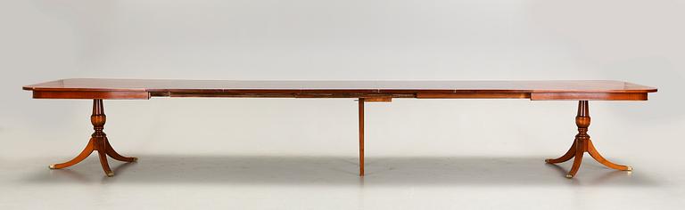MATBORD, mahogny, England 1900-tal.