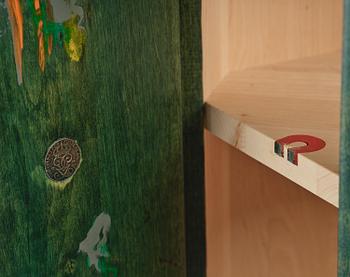 Rolf Hanson, a "Pelare" cabinet, ed. 52/90, Källemo, Värnamo, 1997.