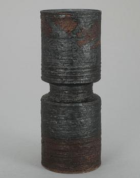 VAS, chamott, Annikki Hovisaari, sign. Arabia.