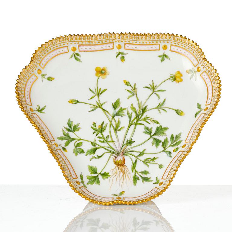 Tazza, porslin. Royal Copenhagen, "Flora Danica", Danmark, 1900-tal.