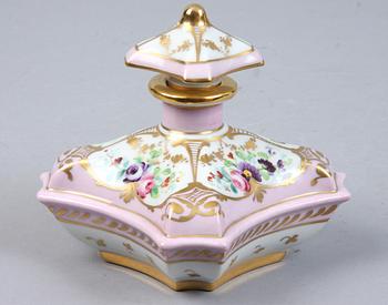 BONBONJÄR samt FLAKONG, porslin, Frankrike, 1900-tal.