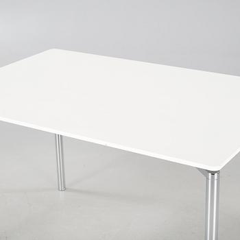 A "Plano" table, deisgned by Pelikan Design (Niels Gammelgaard og Lars Mathiesen) for Fritz Hansen, made 2004.