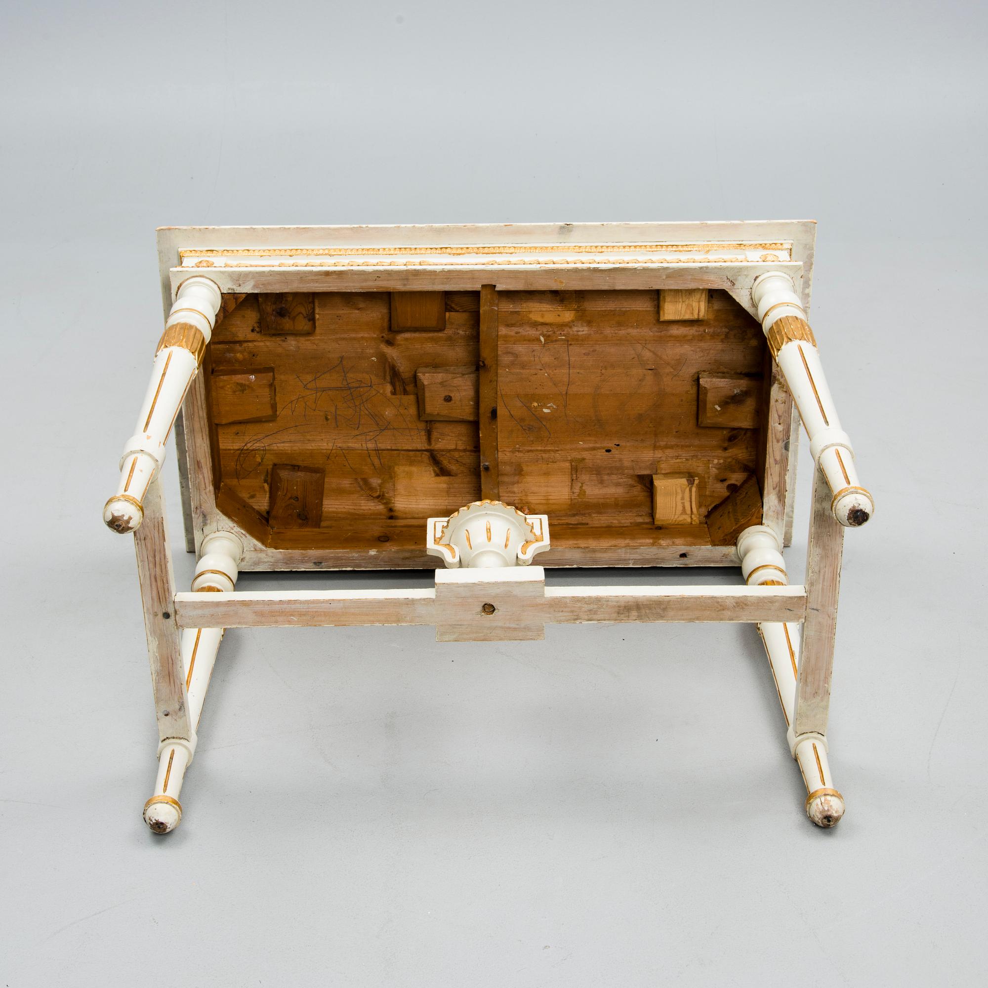 BORD, sengustaviansk stil, 1900-talets början.