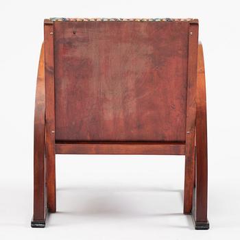 A functionalist armchair, 1930s.