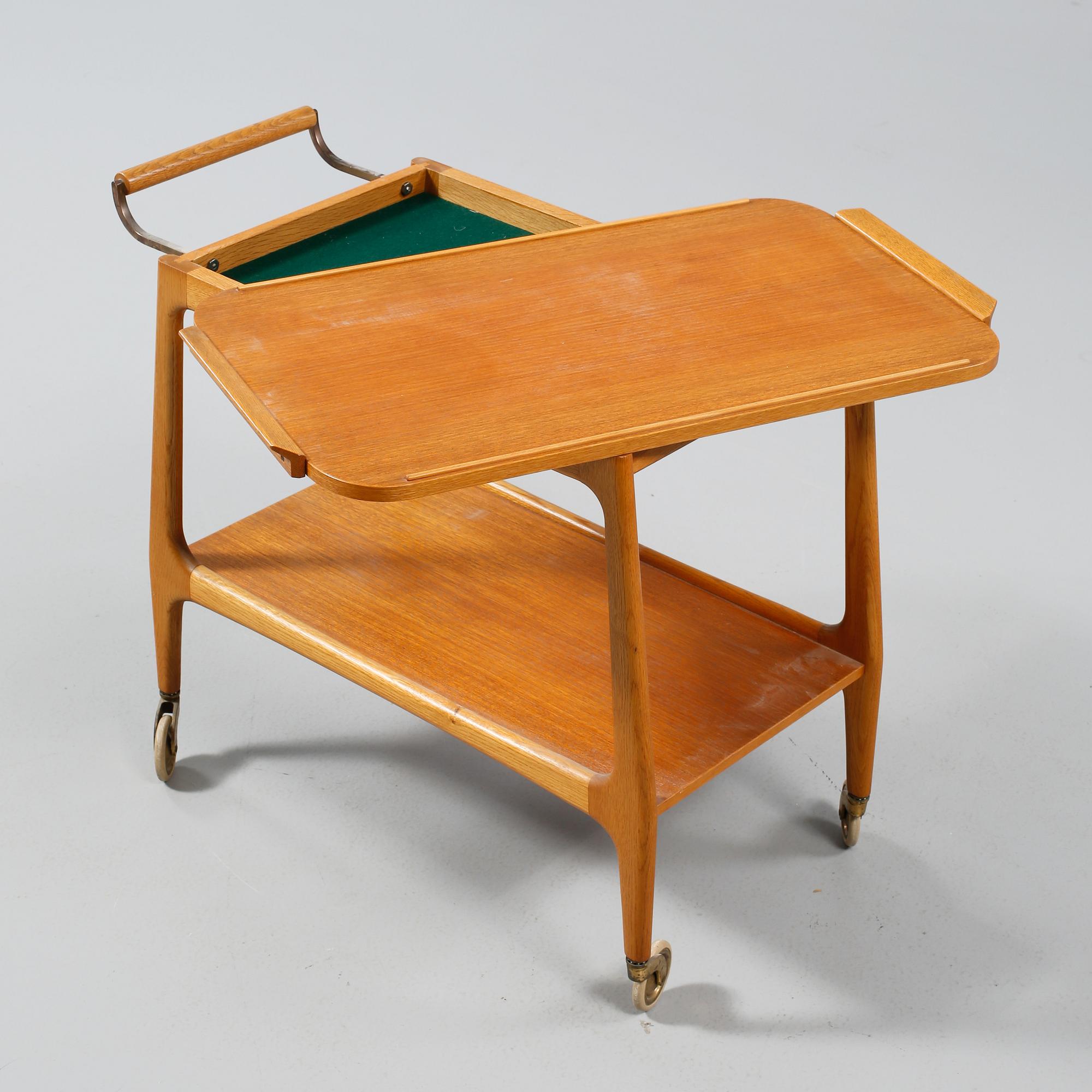 SERVERINGSVAGN, 1900-talets andra hälft.