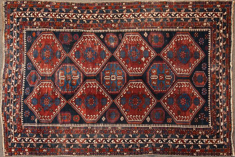 MATTA, möjligen Afshar, semiantik. Ca 294x209 cm.