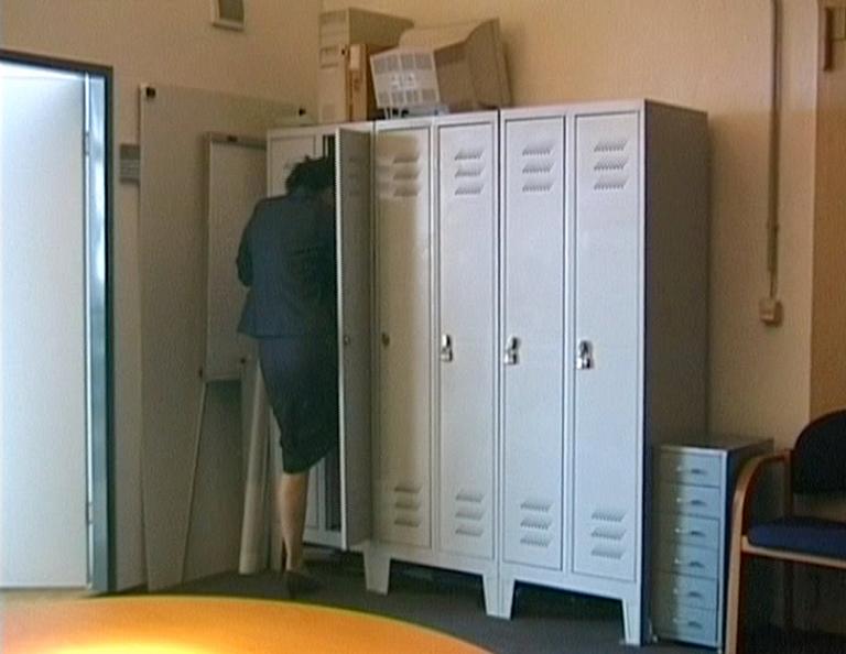 SOFIA HULTÉN, "Grey Area", Utförd 2001. DVD, 9 min. Upplaga 19/20.