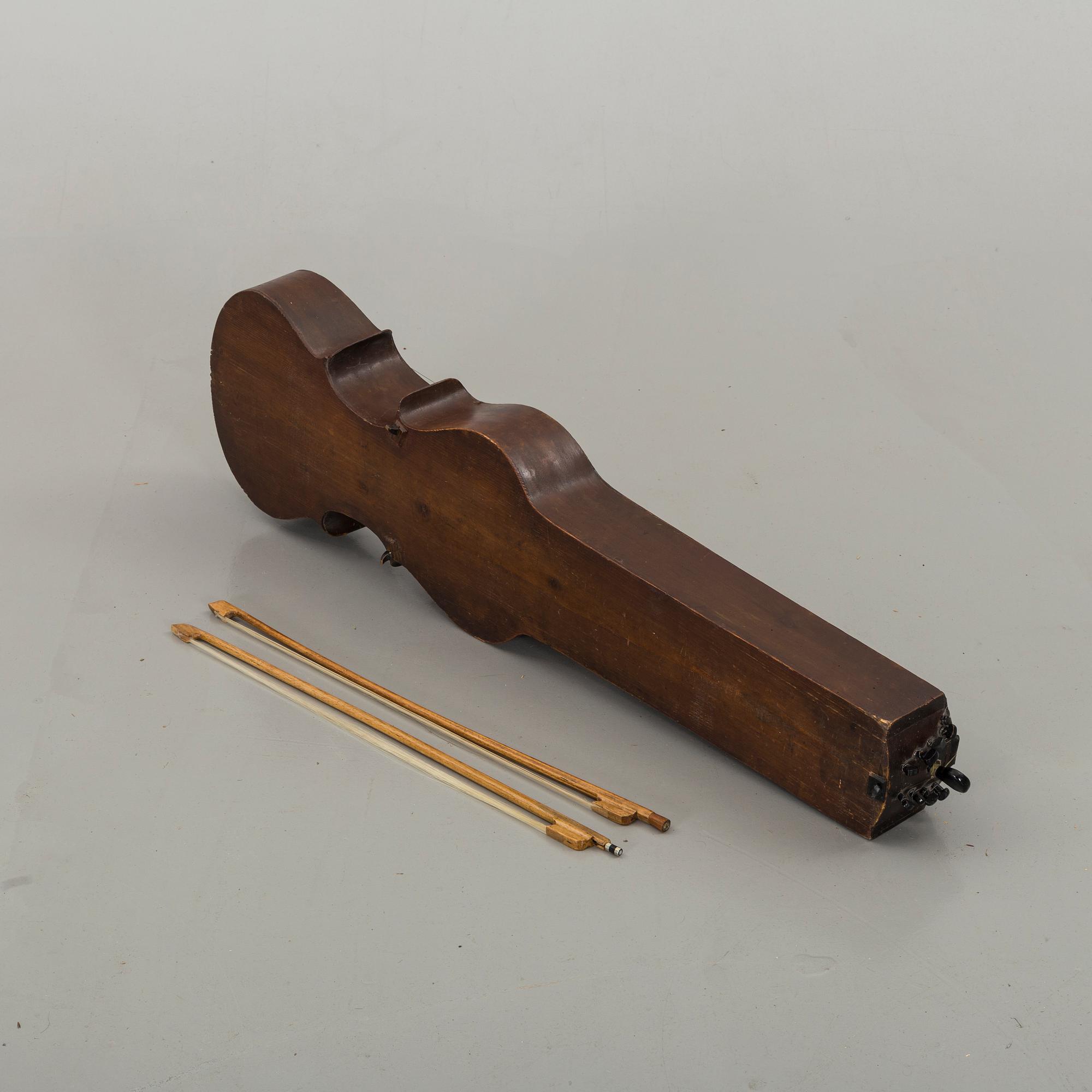 PSALMODIKON samt två stråkar, musikinstrument, 1800-tal / sekelskiftet 1900 Sverige.