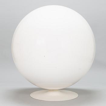 Eero Aarnio, "Pallotuoli", Adelta, 1980-luvun loppu.