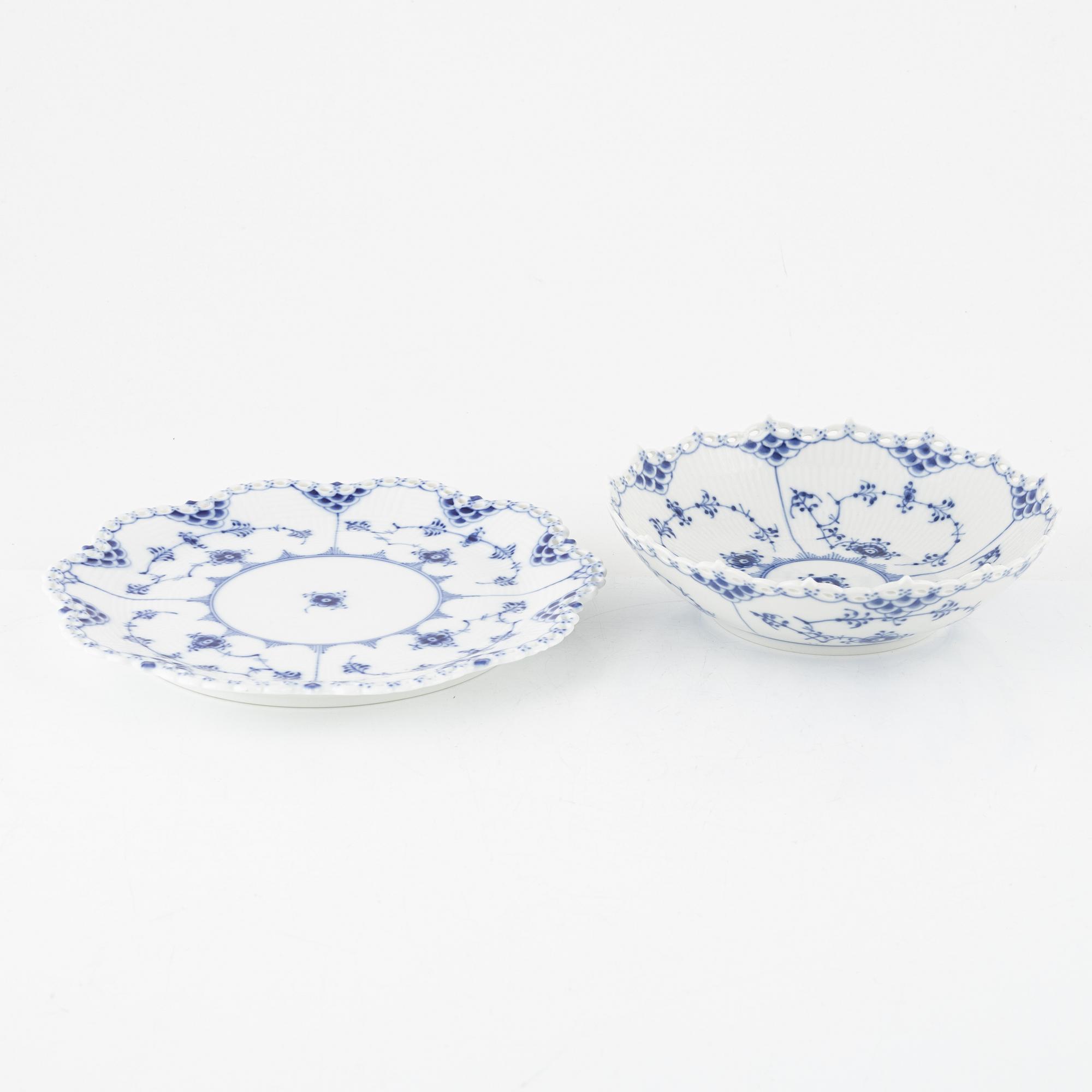 Fat, 6 st, porslin, "Musselmalet", helblonde, Royal Copenhagen, Danmark.