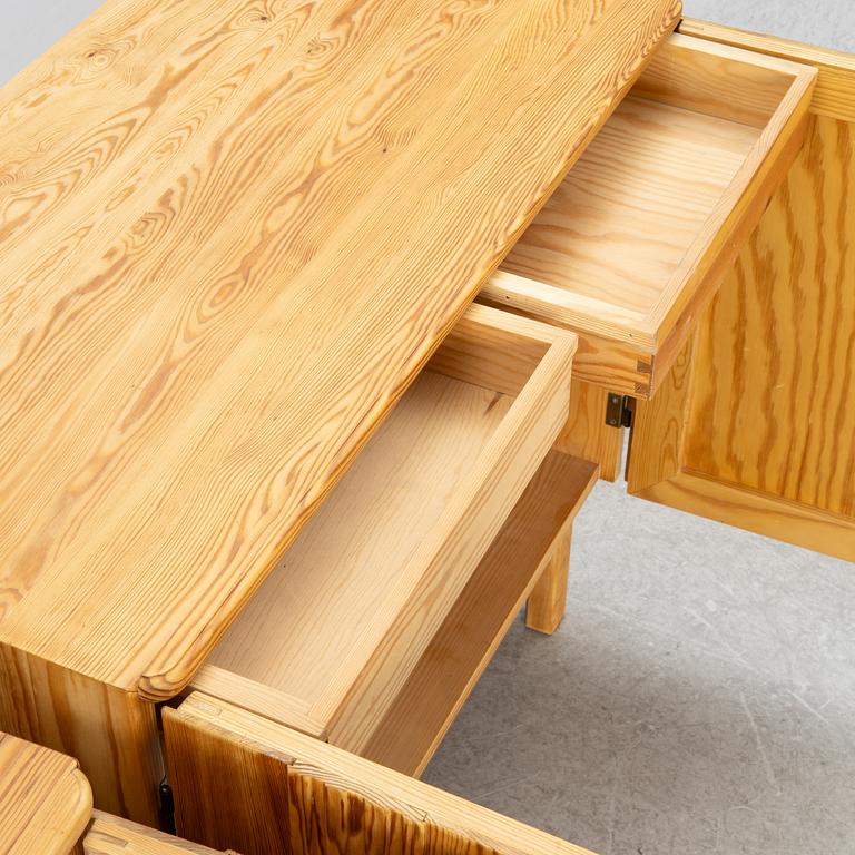 Göran Malmvall, skåp, ett par, "821", Svensk Fur.