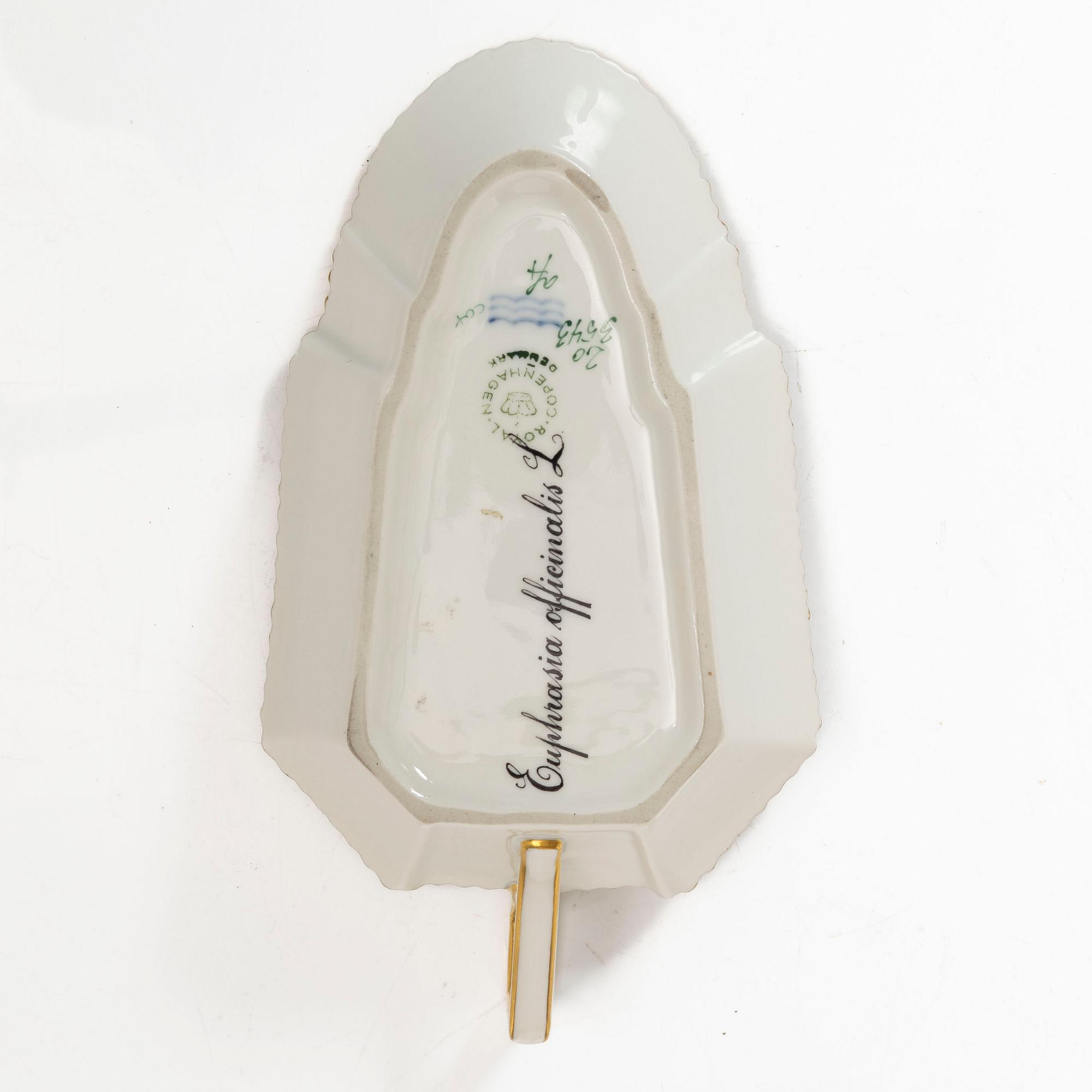 Two Royal Copenhagen 'Flora Danica' porcelain dishes, Denmark, 1940s and 60s.