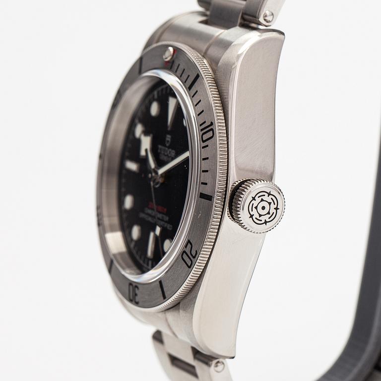 Tudor, Black Bay, 200m, rannekello, 41 mm.